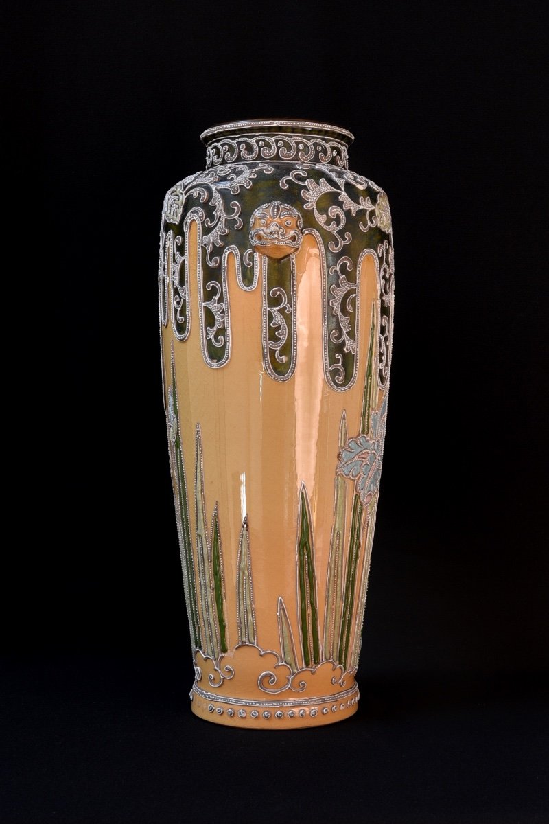 Japanese Slip Trailing Moriage Vase Ca. 1890 -photo-4