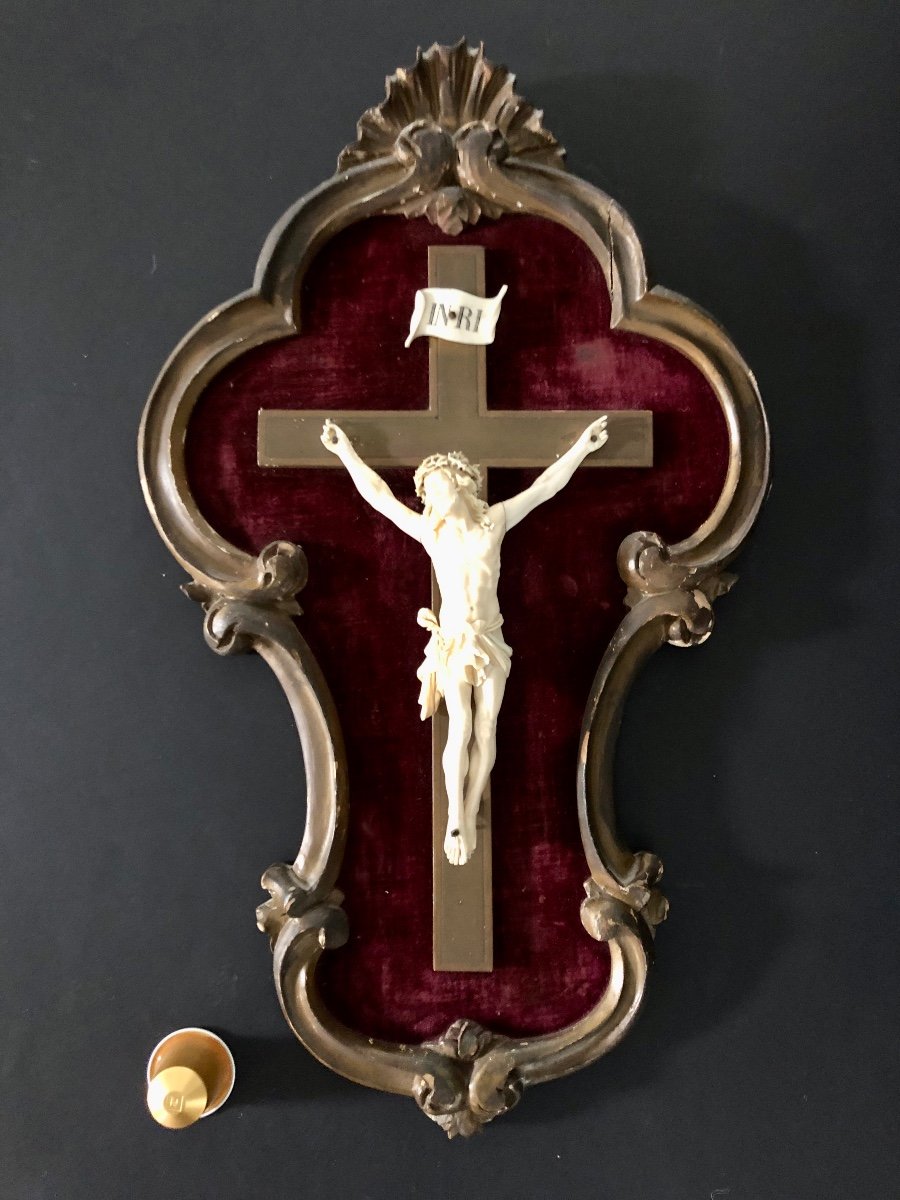 Christ On The Cross In Ivory With Cites-photo-6