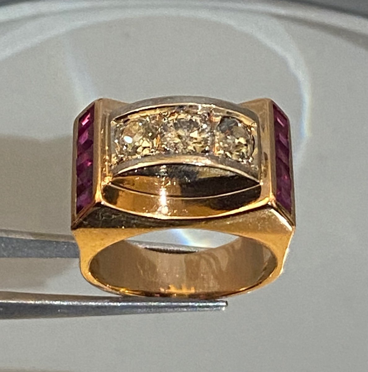 Tank Ring In Gold, Diamonds And Synthetic Rubies -photo-2