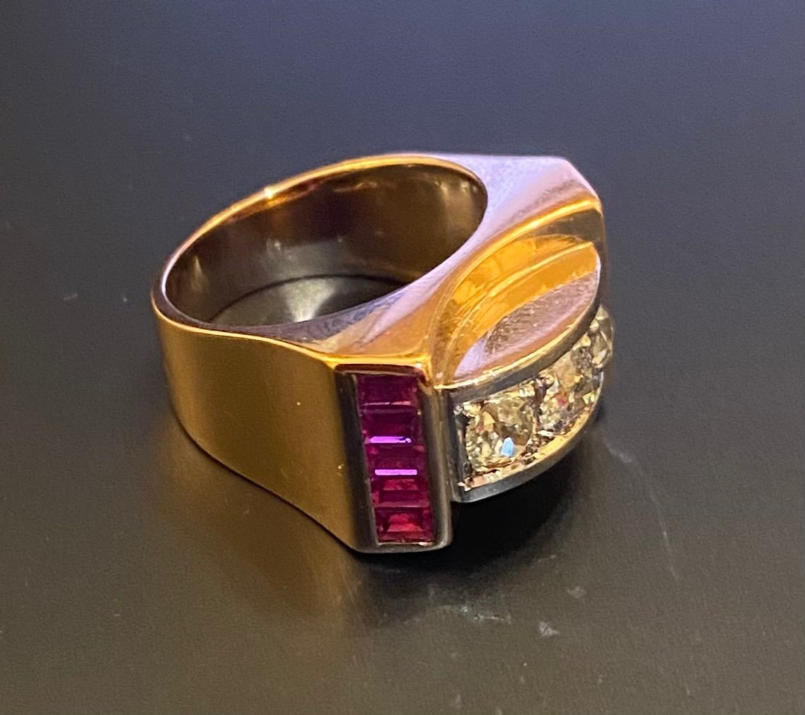 Tank Ring In Gold, Diamonds And Synthetic Rubies 