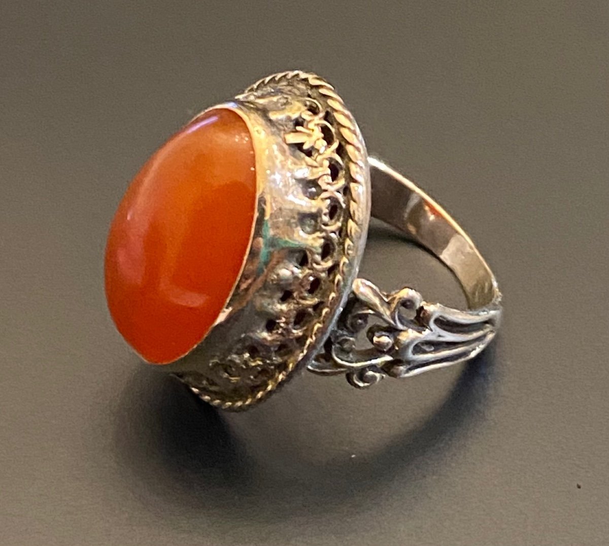 Old Silver And Carnelian Ring-photo-4