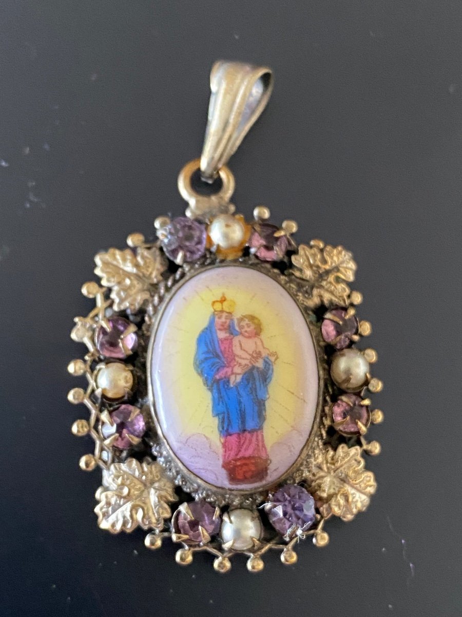 Old Souvenir Holder Pendant -photo-1