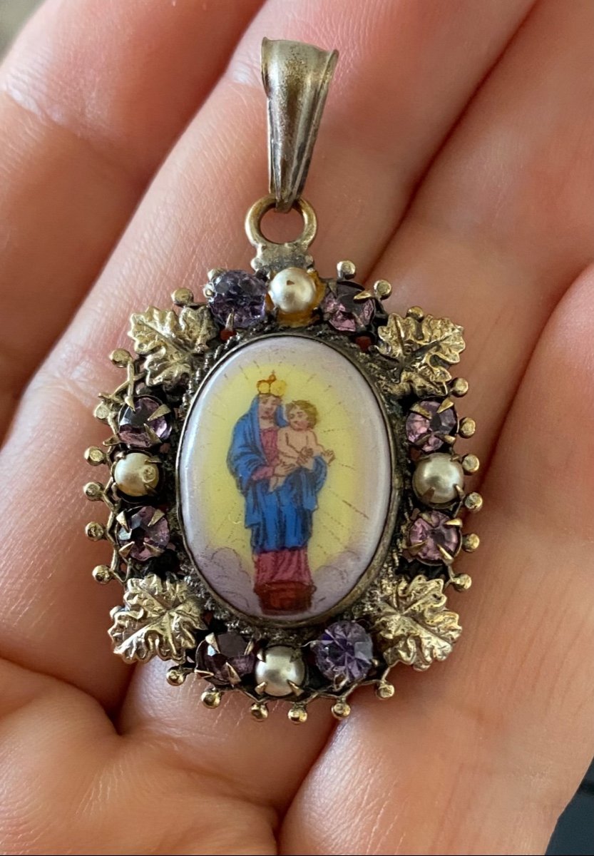 Old Souvenir Holder Pendant -photo-2