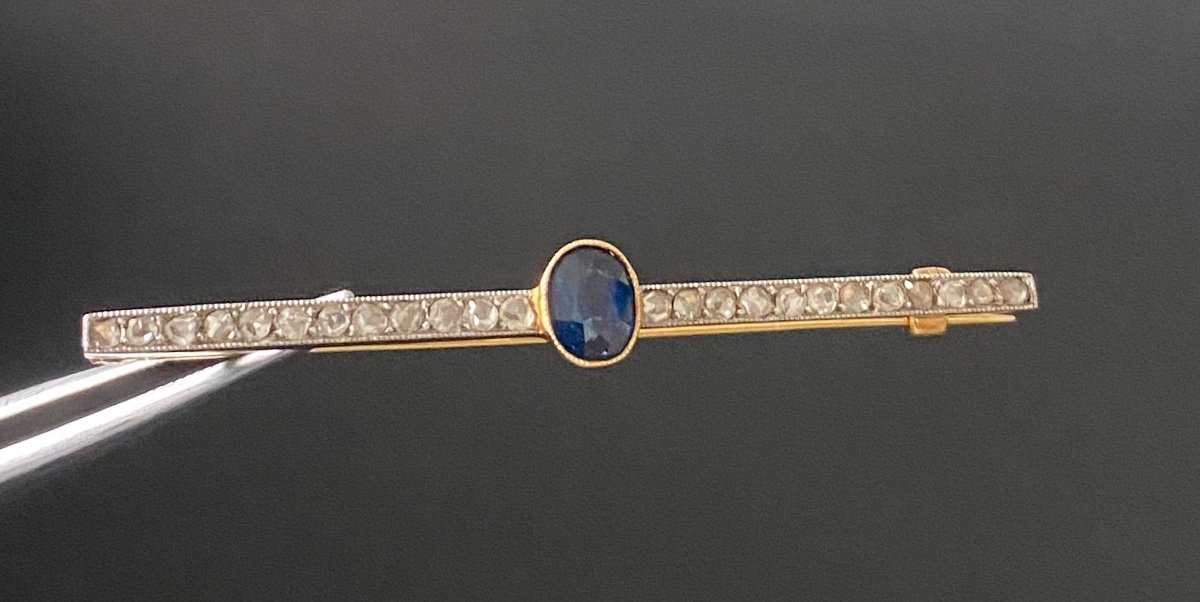 Antique Art Deco Style Brooch In Gold, Sapphire And Diamonds-photo-2