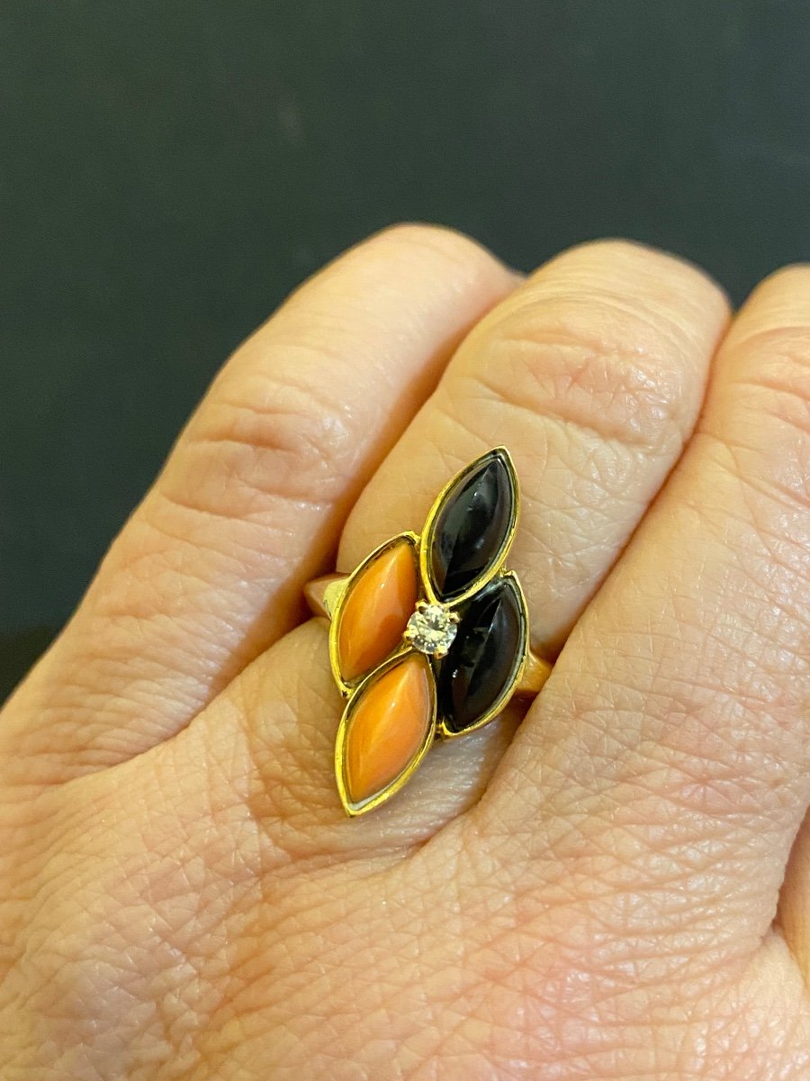 Gold,  Coral And Onyx Ring-photo-3