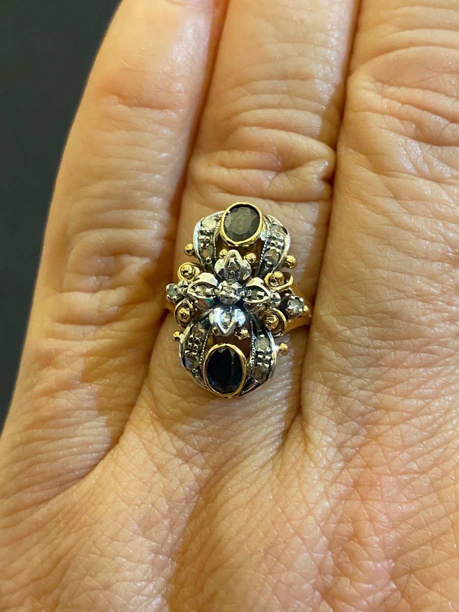 Antique Ring In Gold, Silver, Sapphires And Diamonds-photo-3