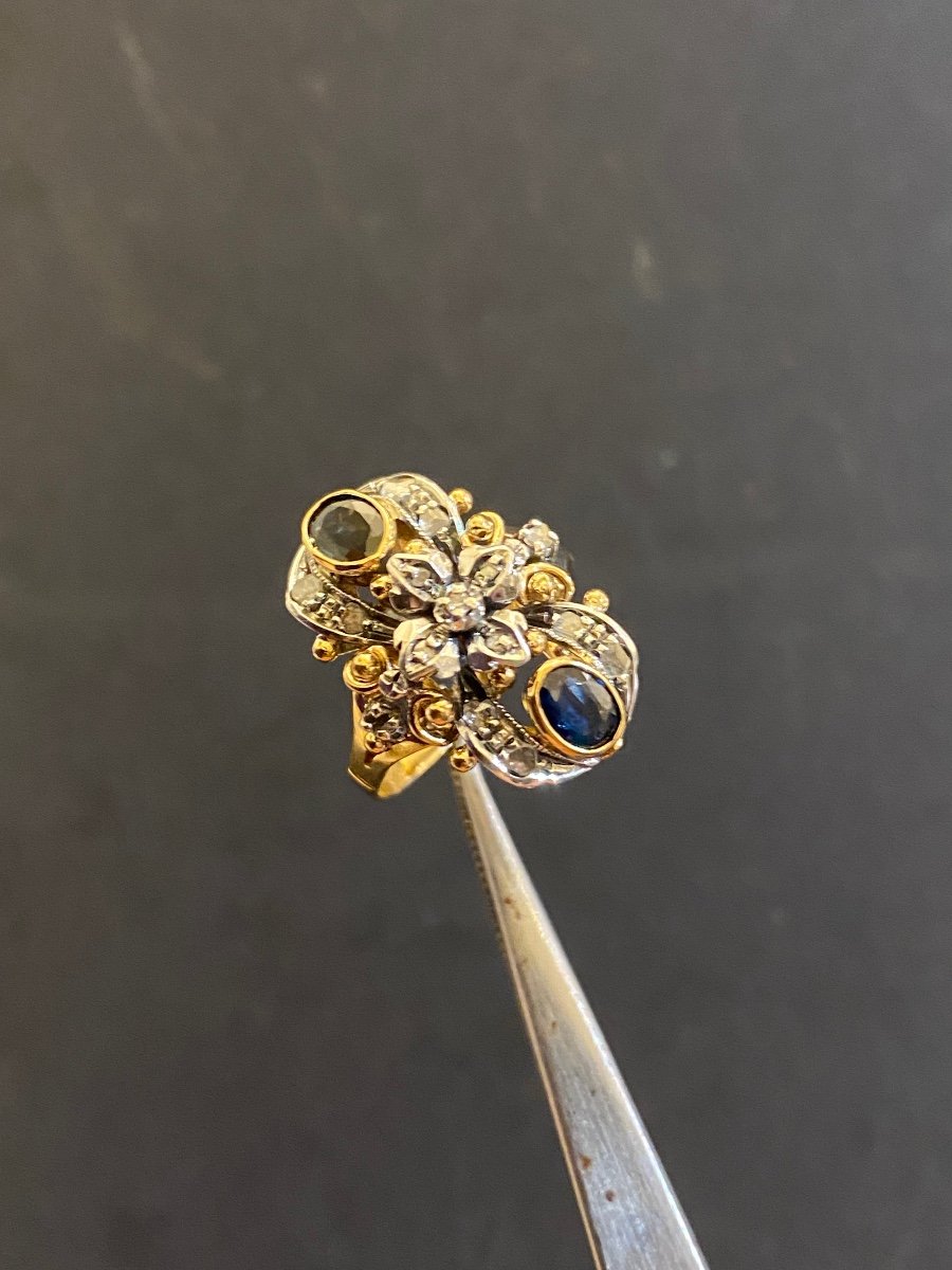 Antique Ring In Gold, Silver, Sapphires And Diamonds-photo-3