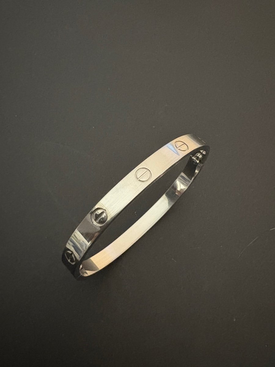 Cartier: Love Bracelet In 750/1000 White Gold. Size 21-photo-4