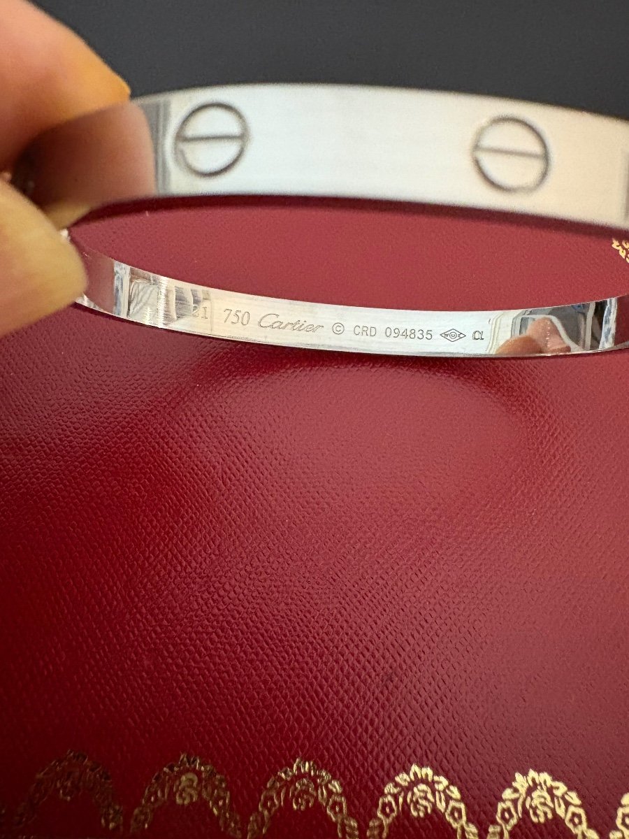 Cartier: Love Bracelet In 750/1000 White Gold. Size 21-photo-7