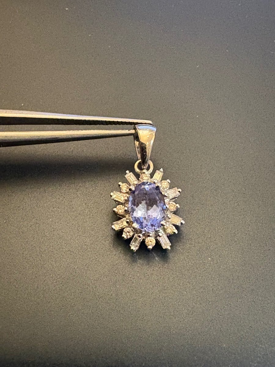 Pendant In White Gold, Tanzanite And Diamonds-photo-2