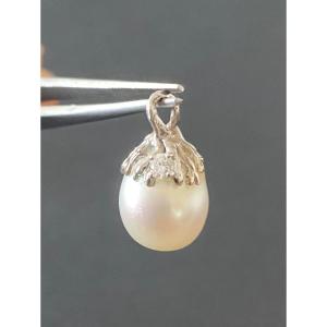 Pretty Pendant In 750/1009 Eme White Gold, Cultured Pearl And Diamond 
