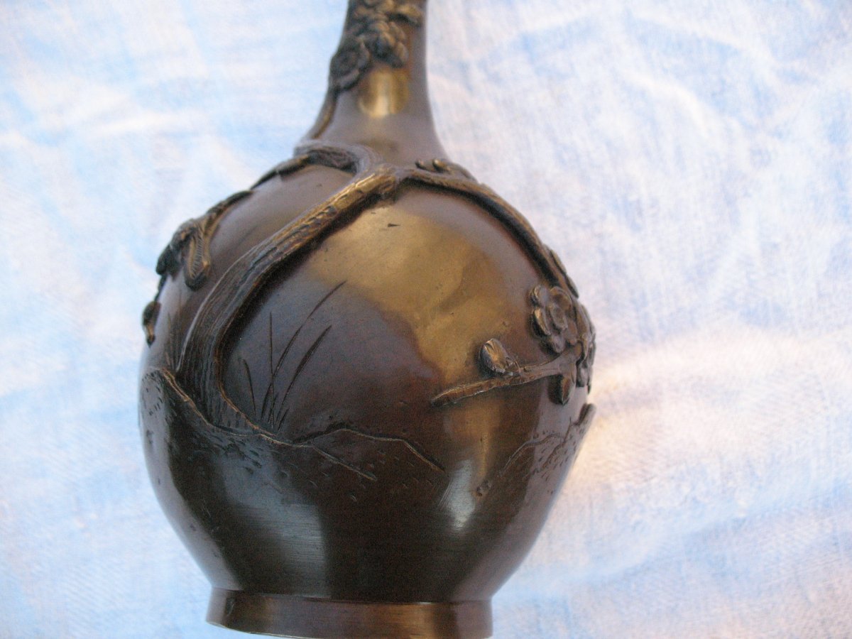 Bottle Vase In Bronze. Japan.-photo-5