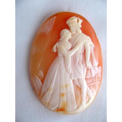 Large Cameo On Seashell Representing A Romantic Scene Of The Renaissance. Late Nineteenth