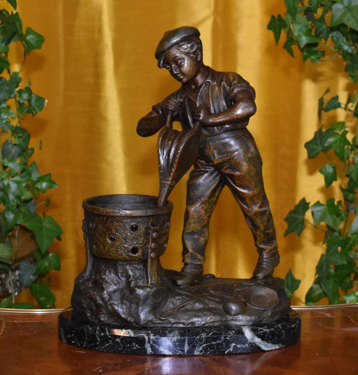 Statue Signed Grégoire, Spelter Sculpture Of A Young Boy With Brazier And Bellows-photo-2