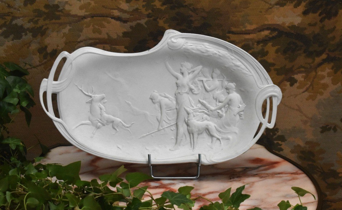 Limoges White Porcelain Biscuit Dish, Hunting Scene, Diana Huntress.-photo-2