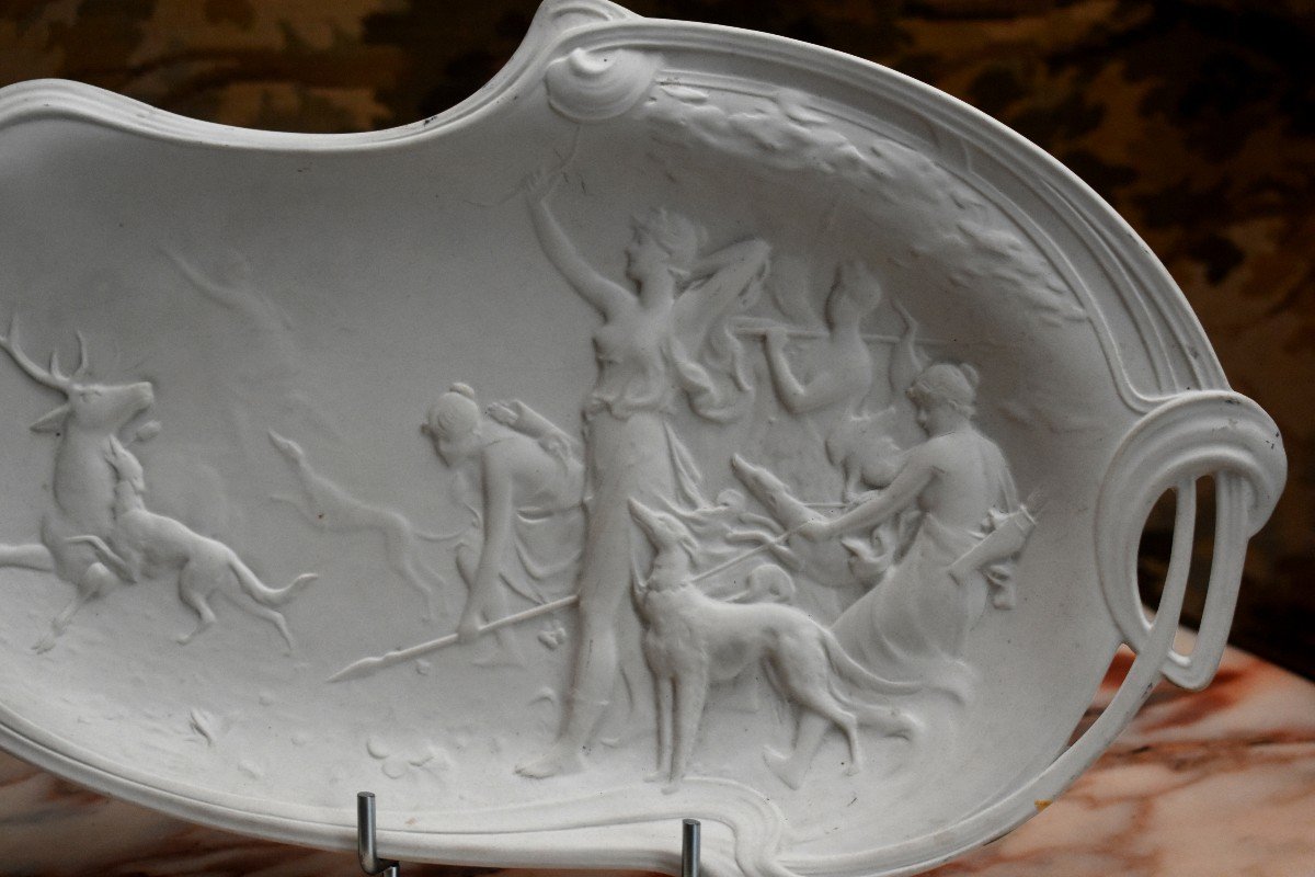 Limoges White Porcelain Biscuit Dish, Hunting Scene, Diana Huntress.-photo-3
