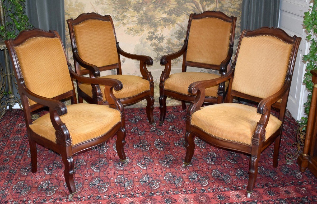 Suite Of Four Mahogany Armchairs Restoration Period, XIX E, Possibility Sale In Pair.