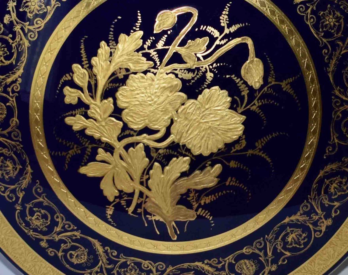 Grand Coffret En Porcelaine De Limoges, Bonbonnière En Bleu De Four,  Double Incrustation poli à l'agate,  boite décor à la pâte d'or.-photo-4