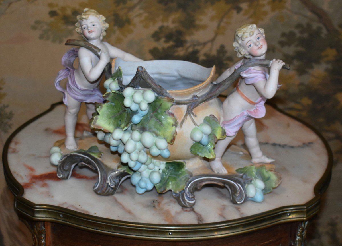 Centerpiece, Polychrome Biscuit Subject, Planter Cup Bunches Of Grapes, 2 Children-photo-3