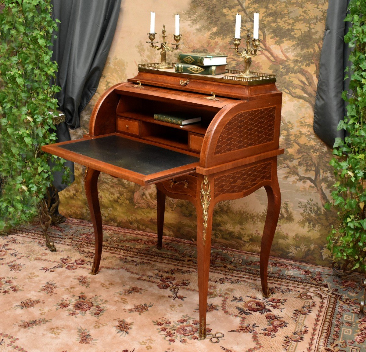 Louis XV Style Cylinder Desk In Diamond Marquetry, Marble Top And Brass Gallery-photo-3