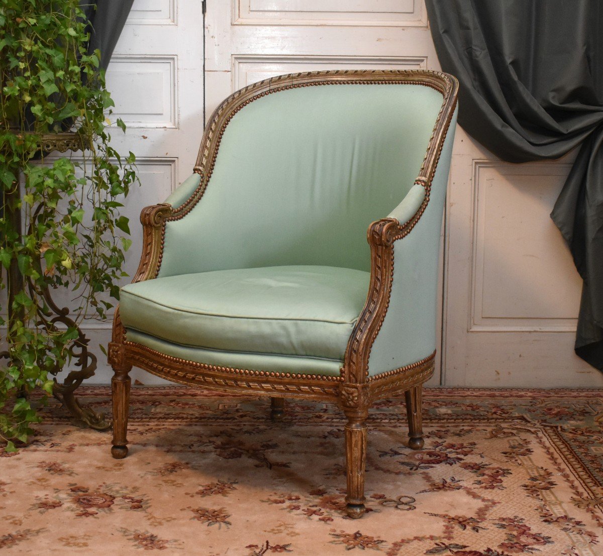 Importante Bergère De Style Louis XVI Laquée , Dossier Gondole , Assise Cousin , Début XIXe -photo-3