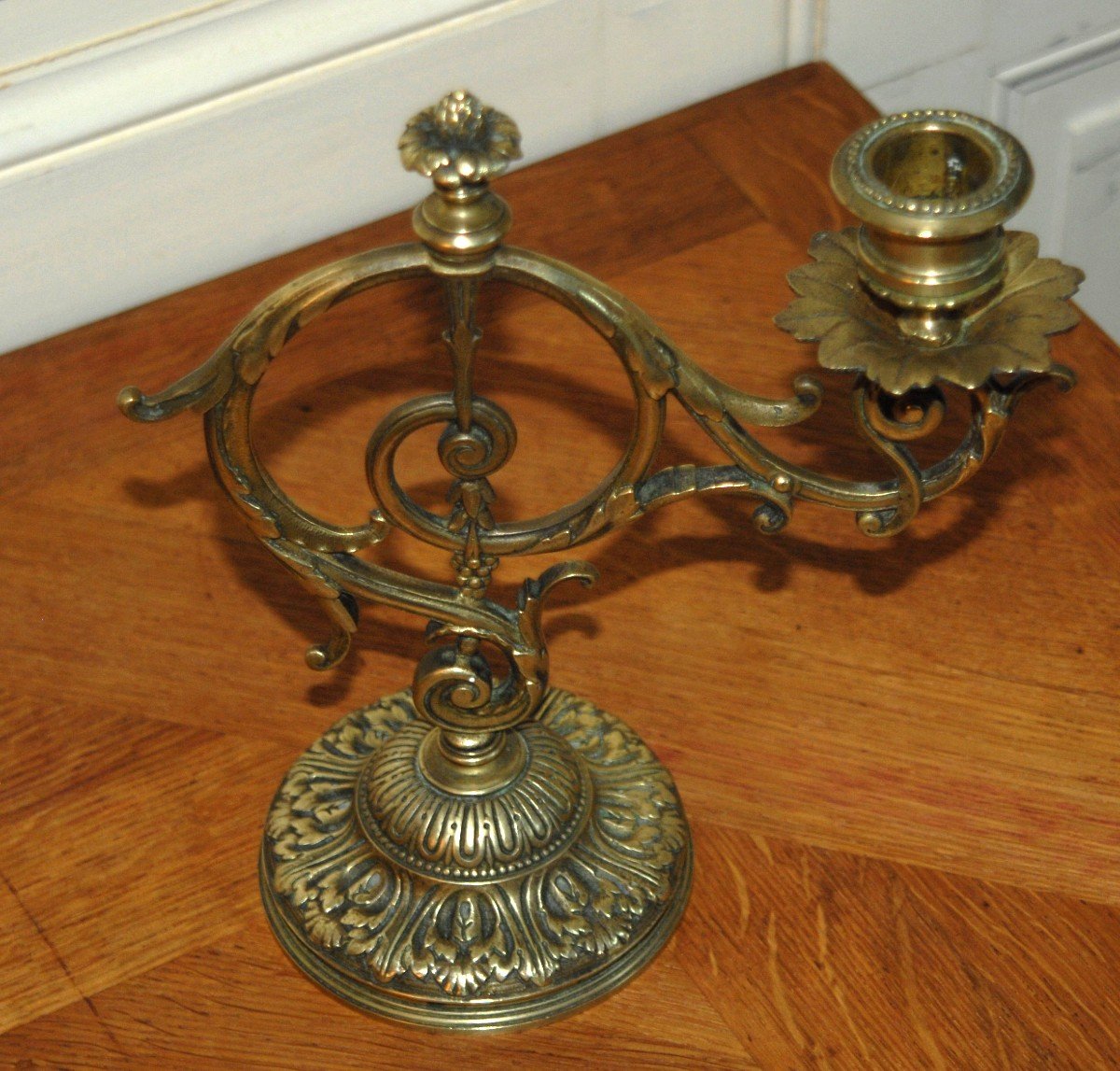 Paire De Bougeoirs En Bronze à Un Bras De Lumière , Rare Modèle époque XIXème Siècle-photo-2