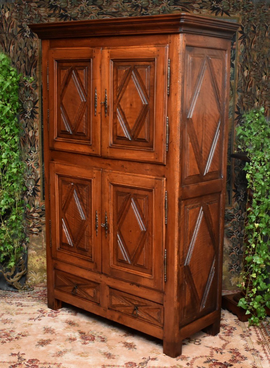 Small Louis XIII 4-door Walnut Cabinet, Four-leaf Sideboard, Diamond Points;-photo-2