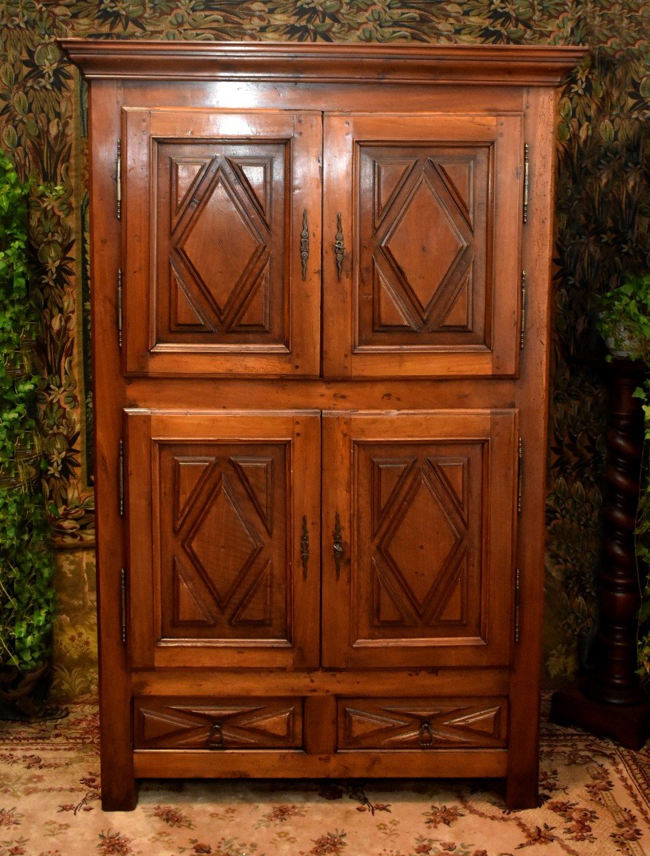 Small Louis XIII 4-door Walnut Cabinet, Four-leaf Sideboard, Diamond Points;-photo-3