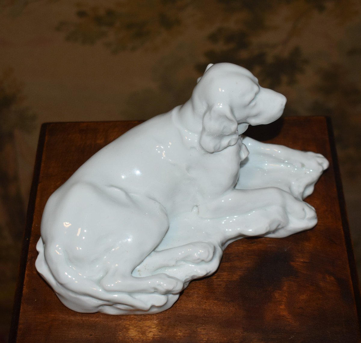 Sujet En Porcelaine Blanche  De Limoges, Statue Chien De Chasse  Haviland d'Après Jules Desbois-photo-1