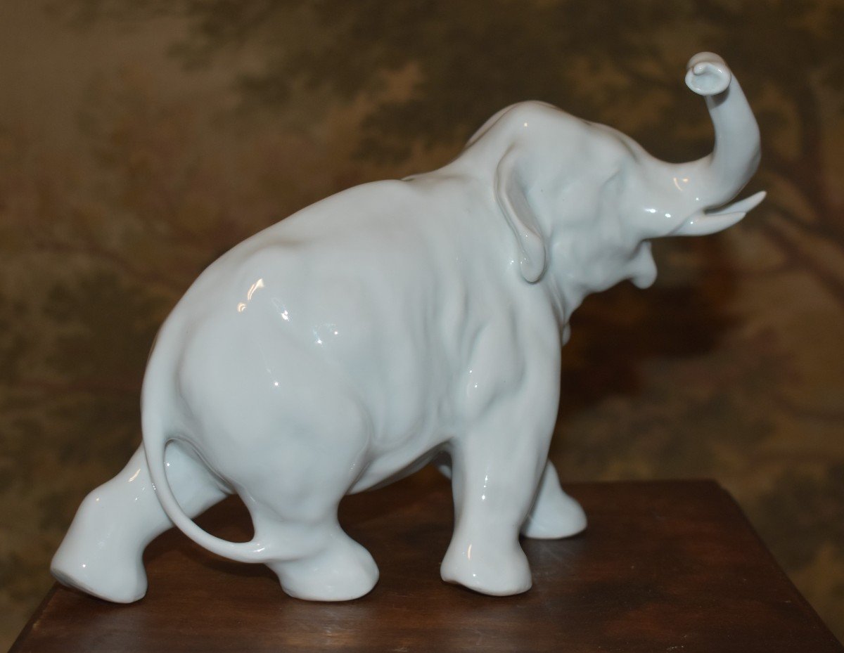 Sujet en  Porcelaine Blanche  de Limoges, Elephant manufacture Haviland d'Après Jules Desbois -photo-2