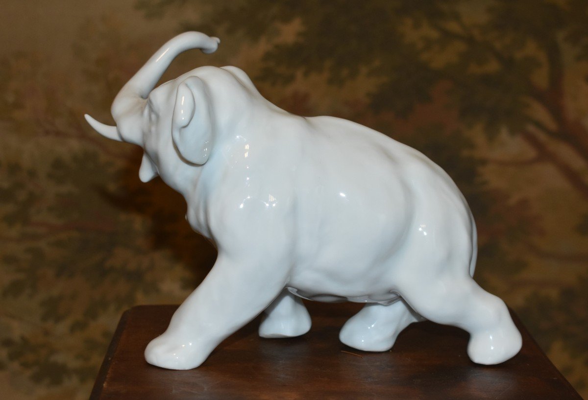 Sujet en  Porcelaine Blanche  de Limoges, Elephant manufacture Haviland d'Après Jules Desbois -photo-3