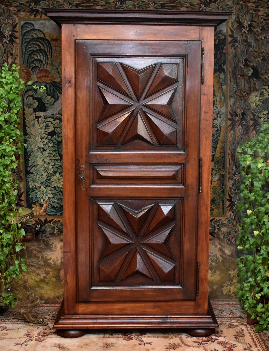 Louis XIII Style Bonnetière In Fruit Wood And Miscellaneous, 1 Door Wardrobe, Diamond Points -photo-2