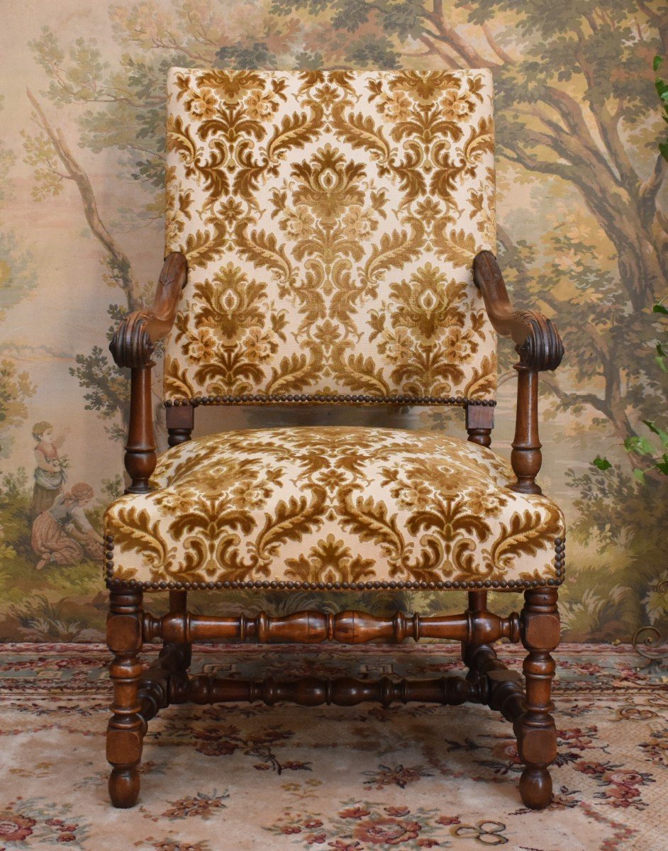 Grand Fauteuil De Style Louis XIII - Louis XIV ,  Large Et Haut Dossier , Tissu Velours Gaufré-photo-2