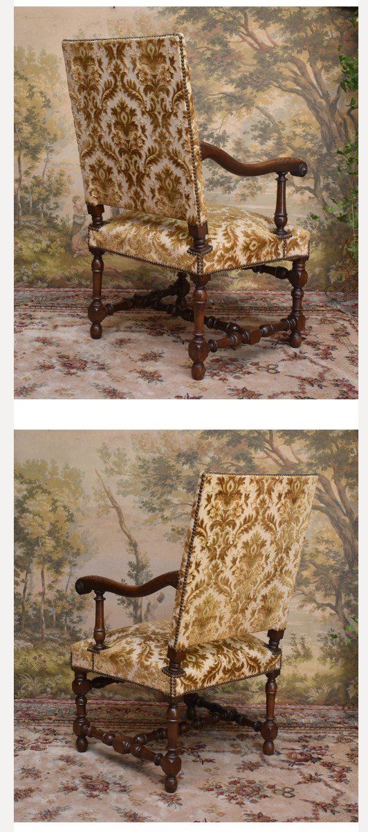 Grand Fauteuil De Style Louis XIII - Louis XIV ,  Large Et Haut Dossier , Tissu Velours Gaufré-photo-1