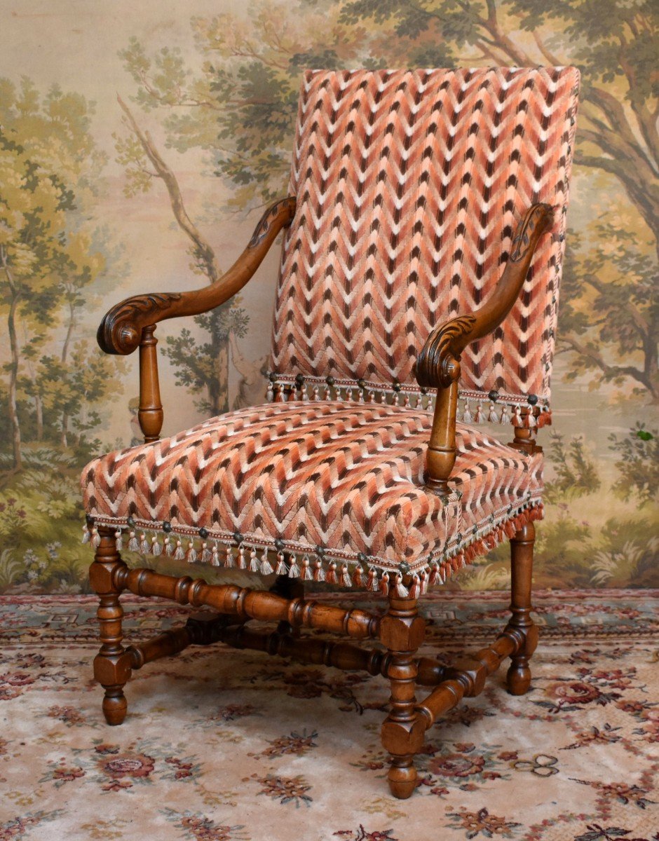 Large Louis XIII - Louis XIV Style Armchair, Wide And High Back, Herringbone Pattern Fabric-photo-4