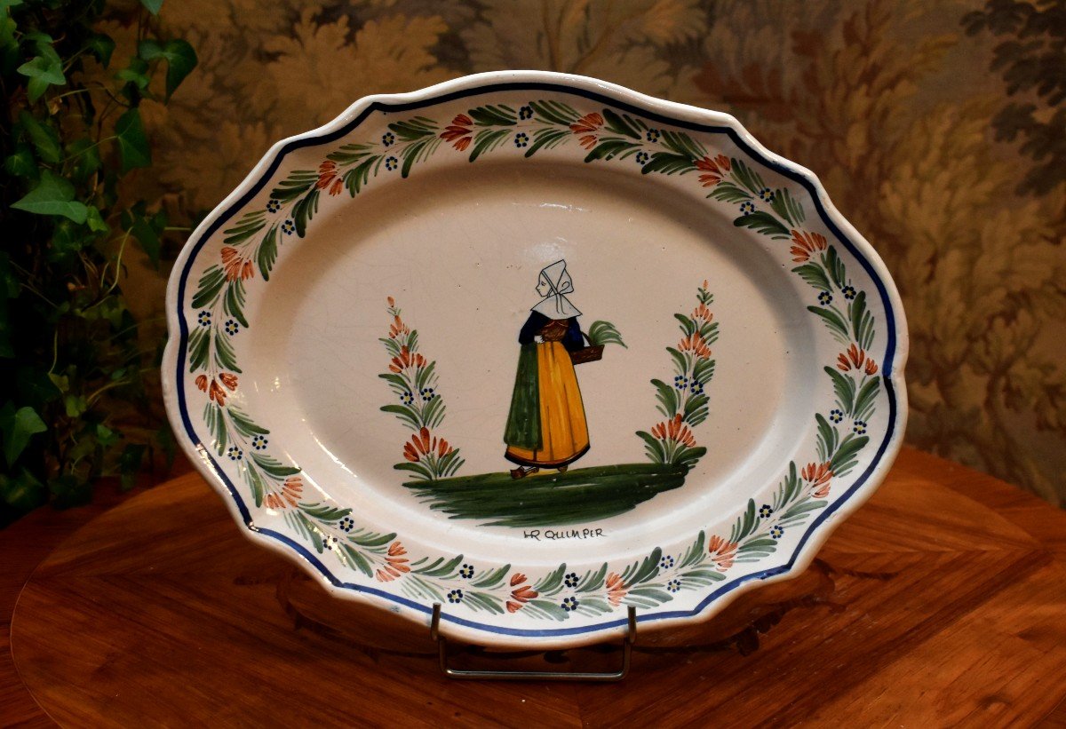 Henriot Quimper, Large Decorative Dish Signed Hr Breton Character, Woman In Traditional Clothing 