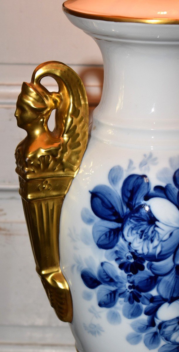 Caffy, Important Limoges Porcelain Lamp, Shades Of Blue, Hand Painted Floral Decor, Gold-photo-4