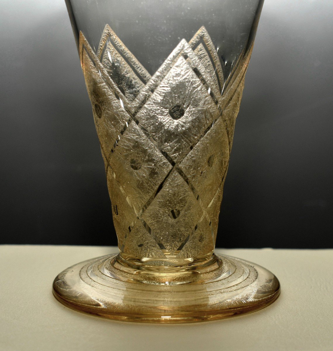 Daum, Pair Of Art Deco Vases, Acid-etched Relief, Granite Background, Geometric Decor, 1930-photo-3