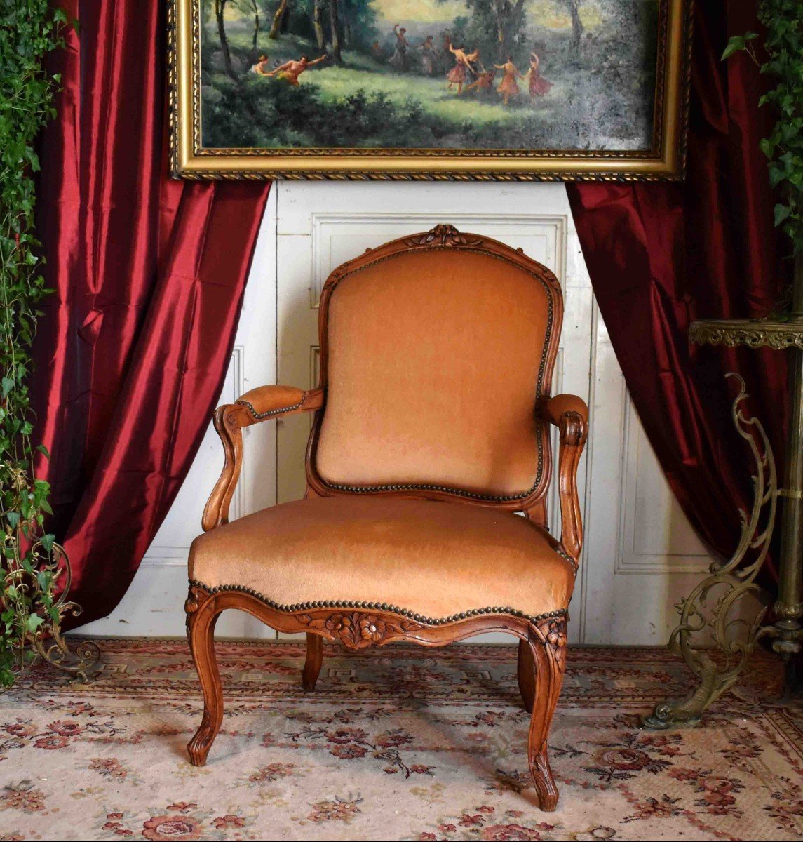 Fauteuil d'époque Louis XV,  Dossier à La Reine,  XVIIIème Siècle. Tissu Velours.-photo-3