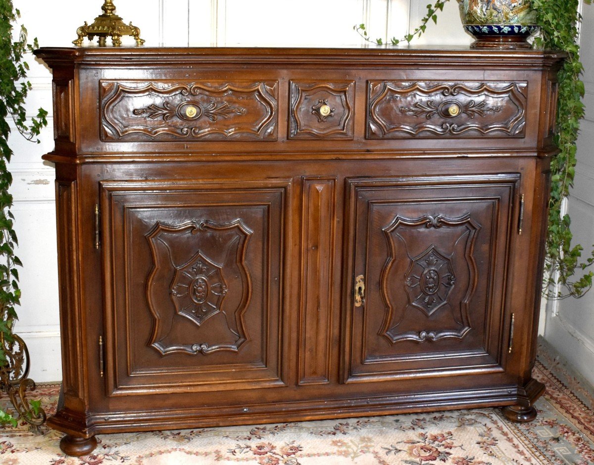 Important Low Buffet At Support Height In Solid Walnut, End Of The 17th, Beginning Of The 18th Century  -photo-2