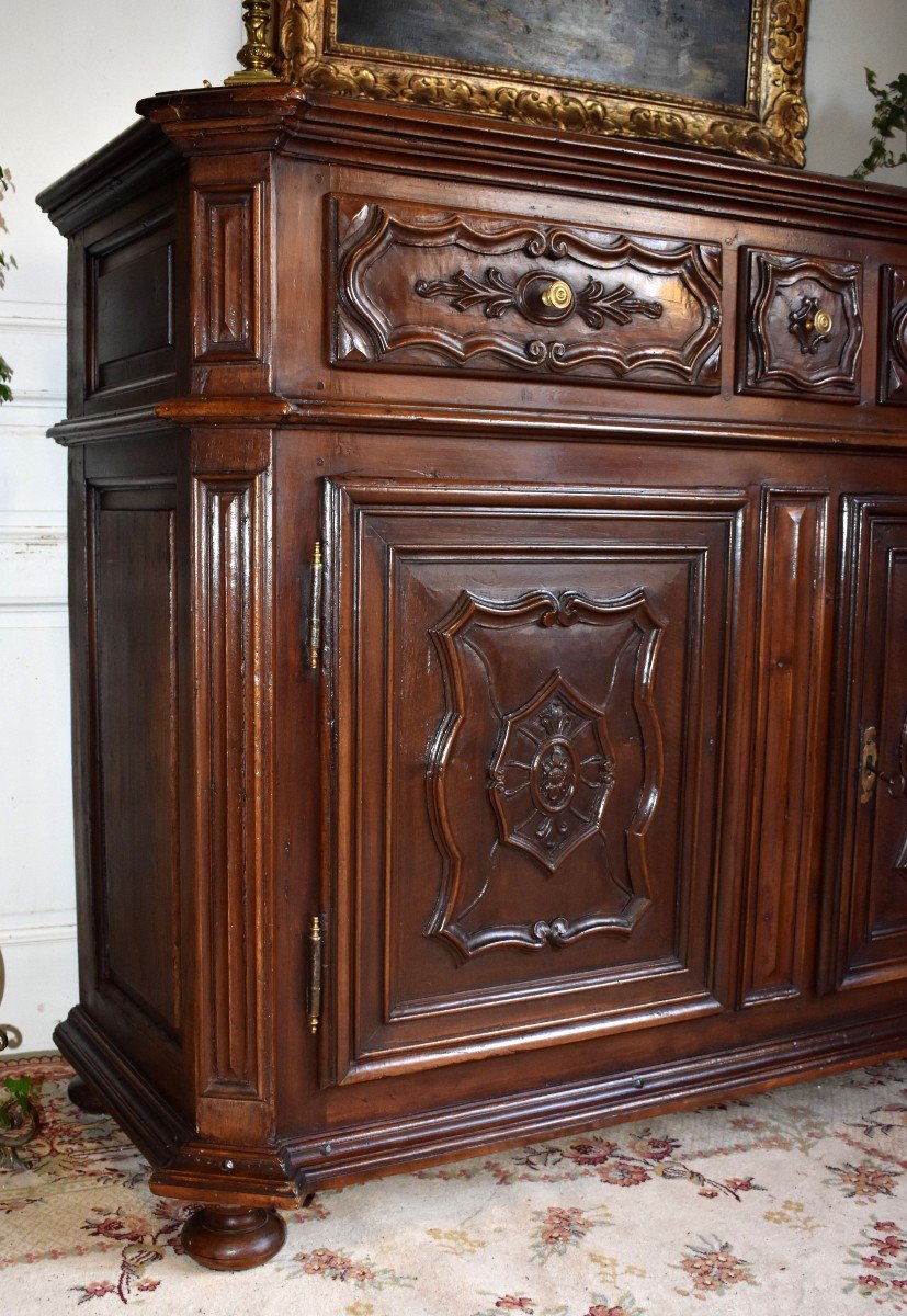 Important Low Buffet At Support Height In Solid Walnut, End Of The 17th, Beginning Of The 18th Century  -photo-1