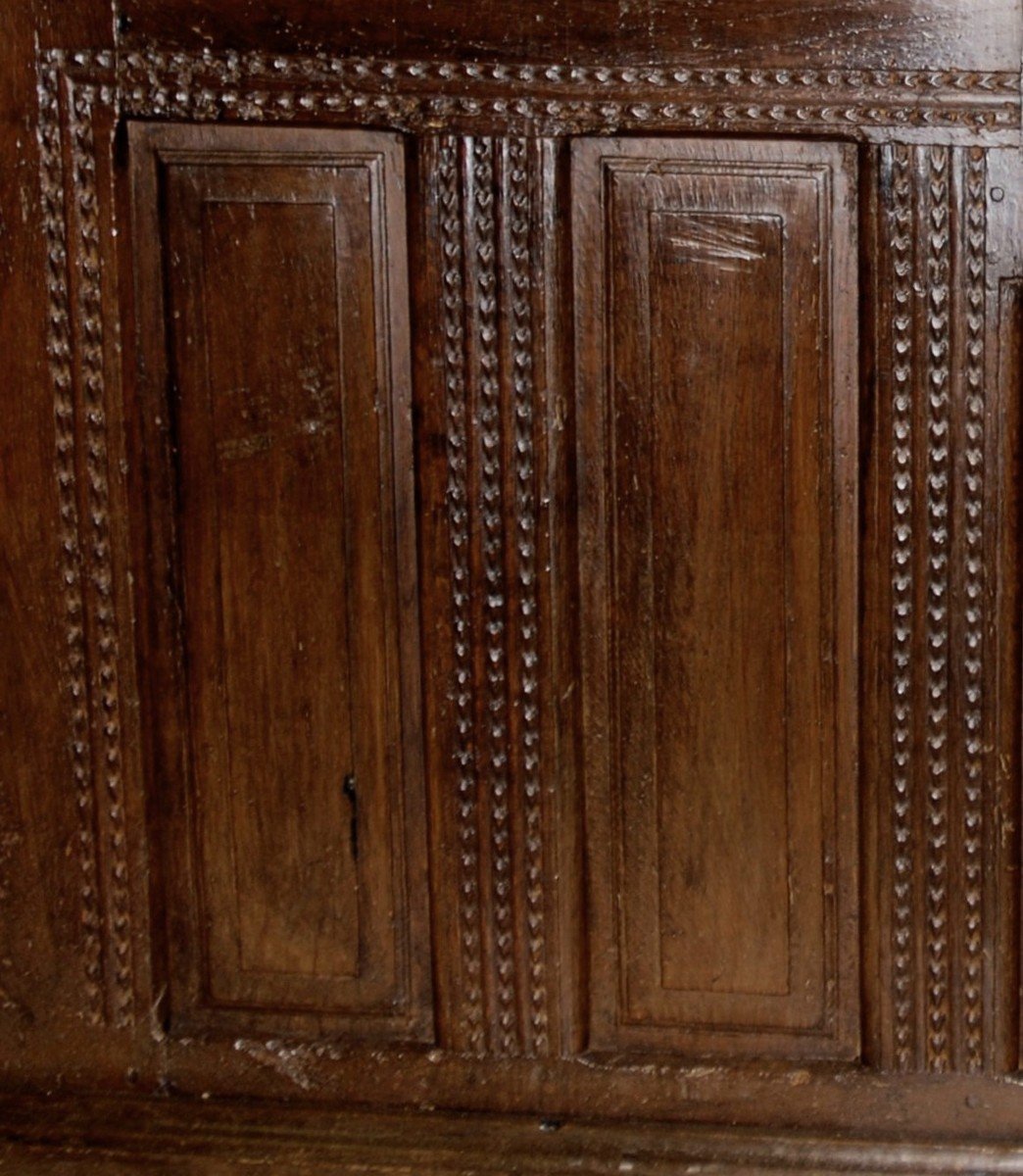 Large Oak Chest With Rectangular Panel Decor, With Lock, 16th Century -photo-1