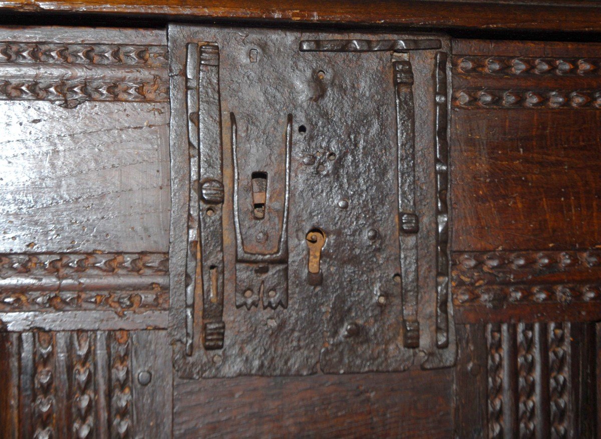 Large Oak Chest With Rectangular Panel Decor, With Lock, 16th Century -photo-7