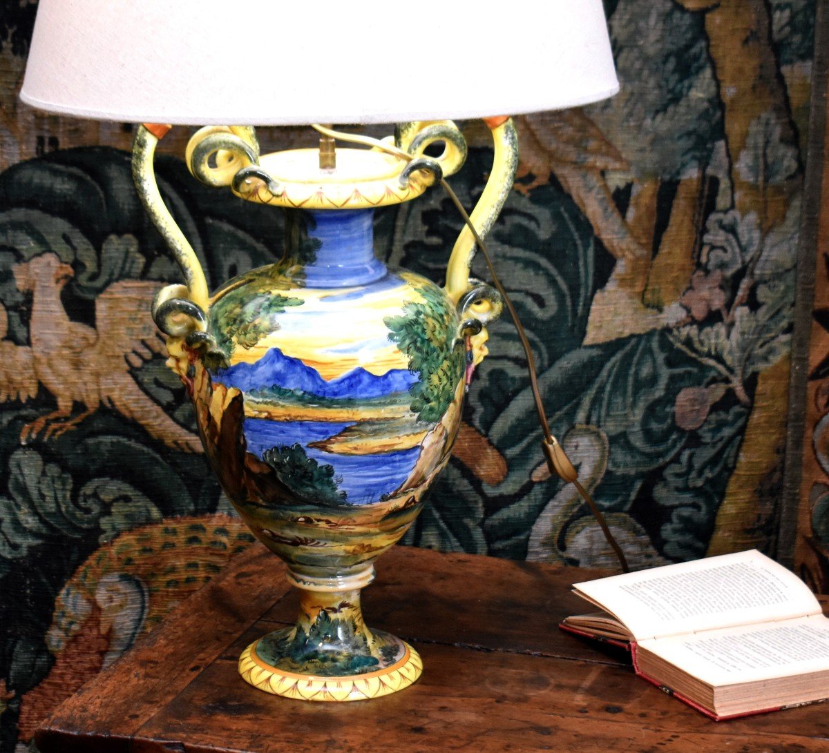 Large Italian Earthenware Lamp, Majolica In The Style Of Urbino, Antique Decor, Late 19th Century-photo-2