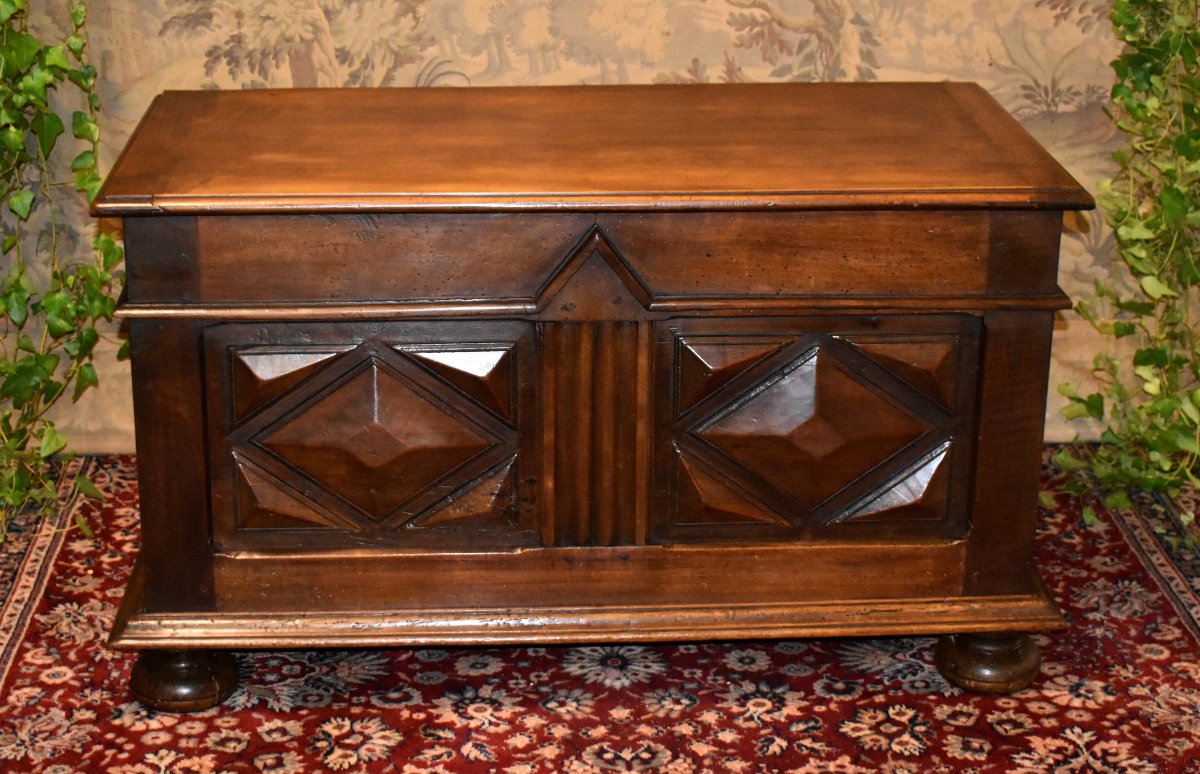 Small Louis XIII Style Chest In Walnut, Diamond Point Decor And Ball Feet.-photo-1