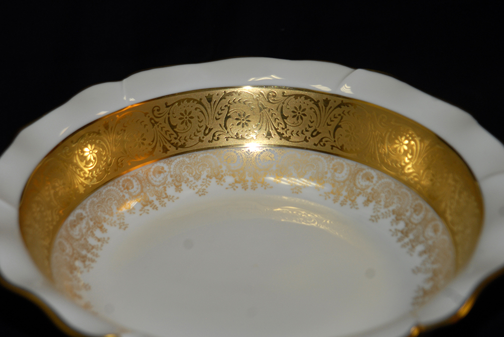 Grande Coupe Sur Pied En Porcelaine De Limoges, Double Incrustation Or, Ateliers  Malevergne.-photo-2