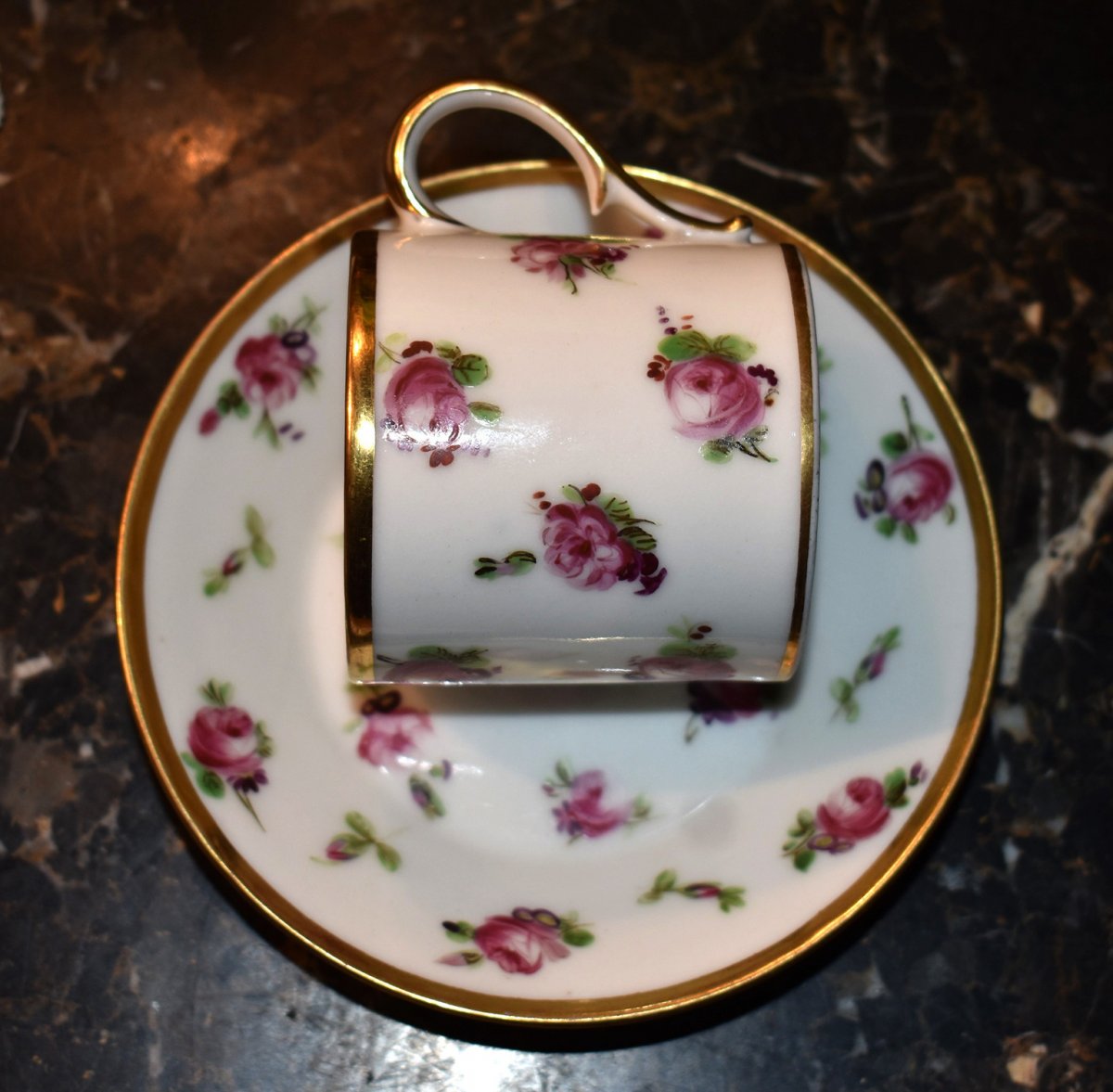Paire De Tasses "litron" de collection, porcelaine de Limoges, décor roses de limoges, peint main.-photo-3