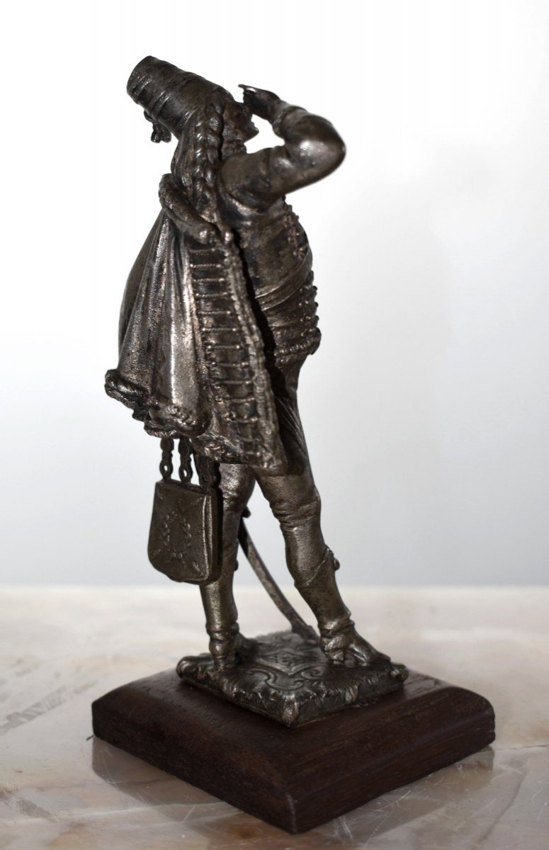 Paire De Statuettes en métal argenté , Figurine Sujet Militaire, Hussard  et  Jeune Fille,  Soldat en costume militaire, Premier Empire, Napoléon.-photo-3