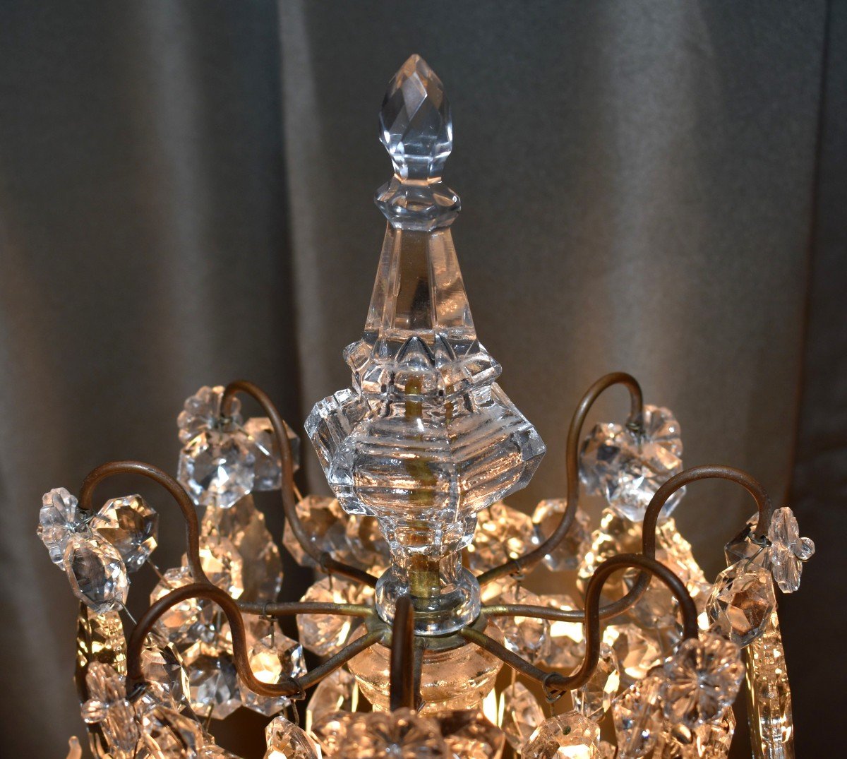 Girandole  En Bronze De Style Louis XV à Quatre Bras De Lumière , Pampilles Et Coupelles -photo-7