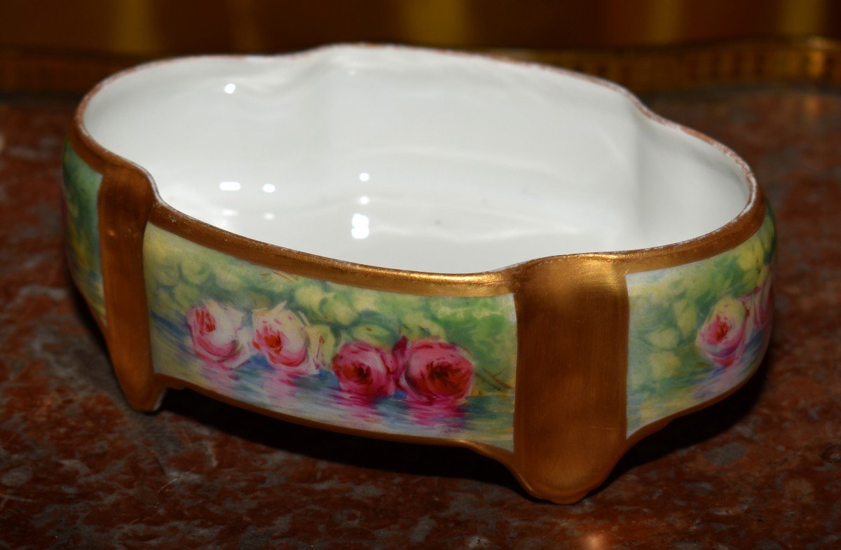 N. Lamoure Decorator, Hand Painted Limoges Porcelain Box, Bonbonniere Decor Roses-photo-6